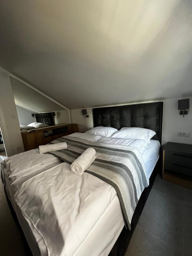 Apartment Ortak *